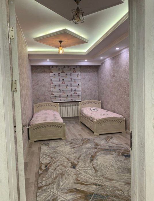 Arenda bitonka Zamona toyxonani togrsida 5 xona