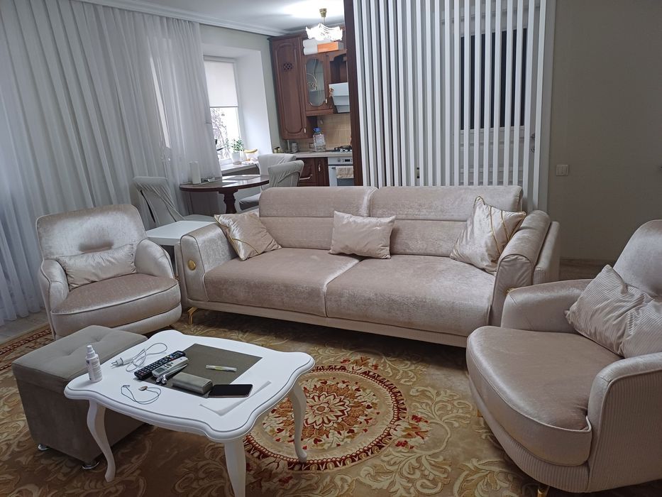 Продам мягкий уголок