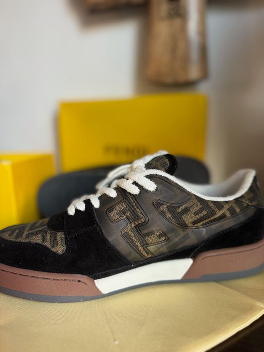 Fendi обувки в монограм 45 номер в кафяво