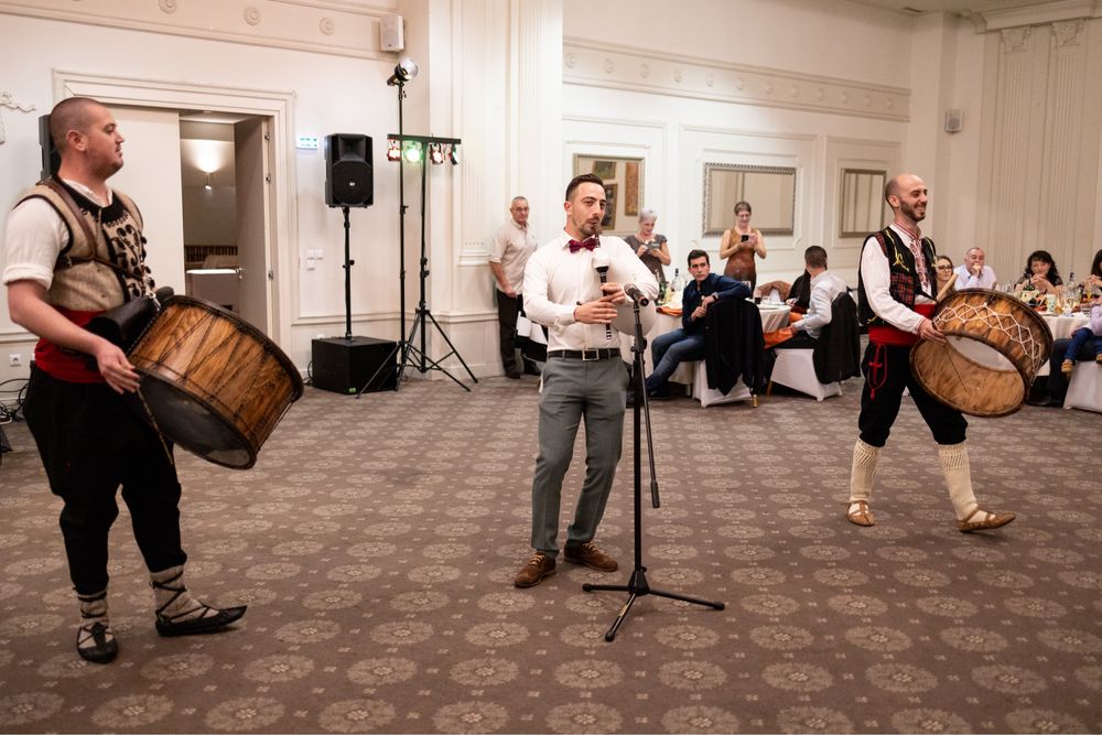 Гайдар за сватби, юбилеи, изненади за приятели.