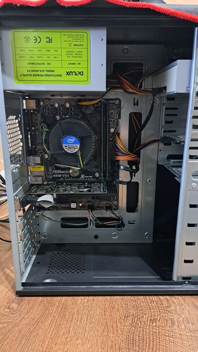 Calculator i3 pt office/ jocuri windows 10 licentiat