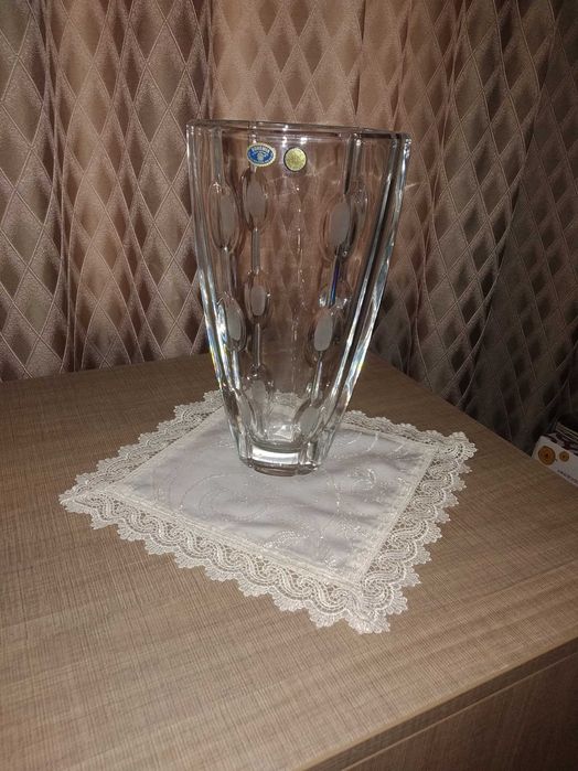 Кристална ваза от масивен чешки кристал Bohemia