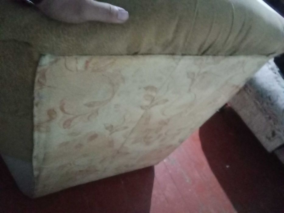 Продается 2 диван норм состояние