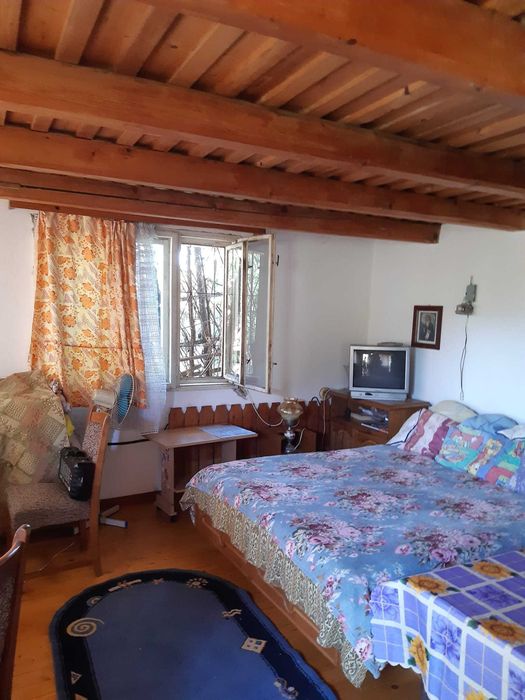 Casa cu teren 1200 mp si deschidere la lac