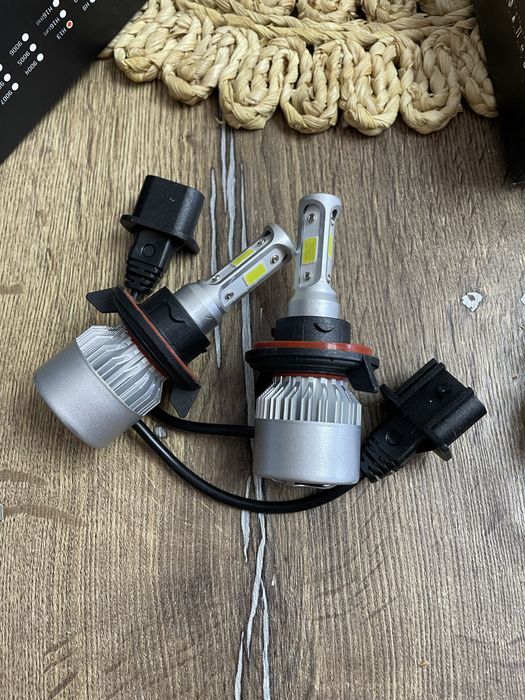 Set becuri led auto H4 H7 H13
