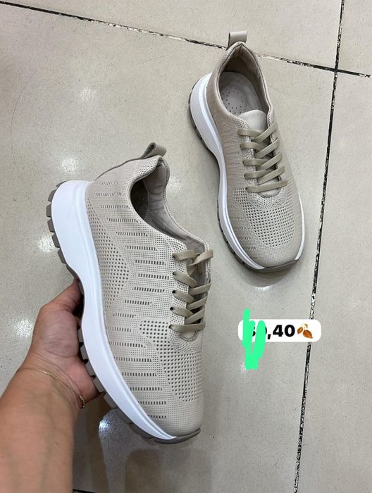 Продам кроссовки Турция