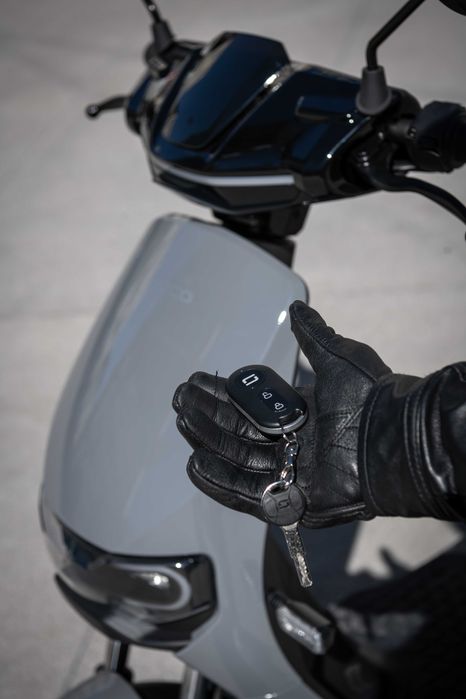 Електрически мотопед - мотор - скутер - SUPER SOCO - CU MINI