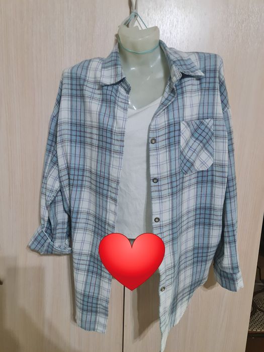 Новая рубашка белая  50 размер хб в клетку до 52р