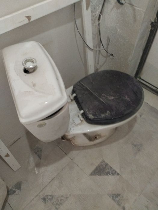 Унитаз б/у в хорошом состояние