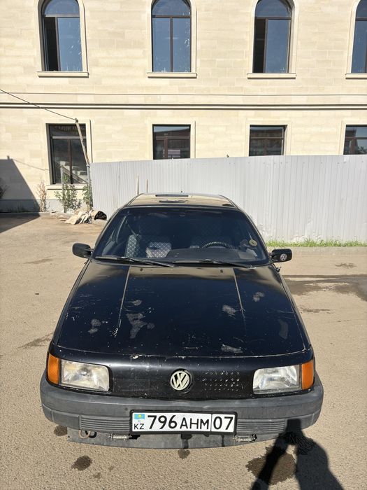 Пассат б 3 седан на ходу