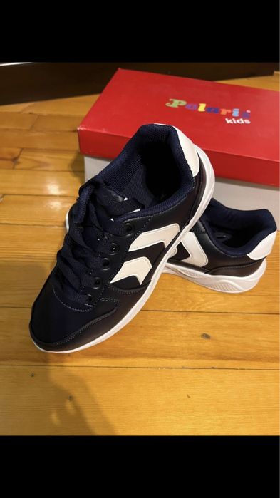 Кроссовки сандали