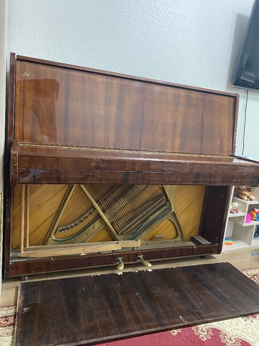 Фортепьяно фирмы Гамма