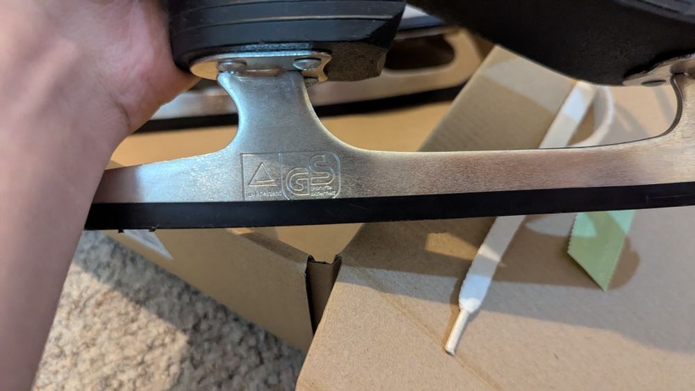 Коньки для девочки 28 размер