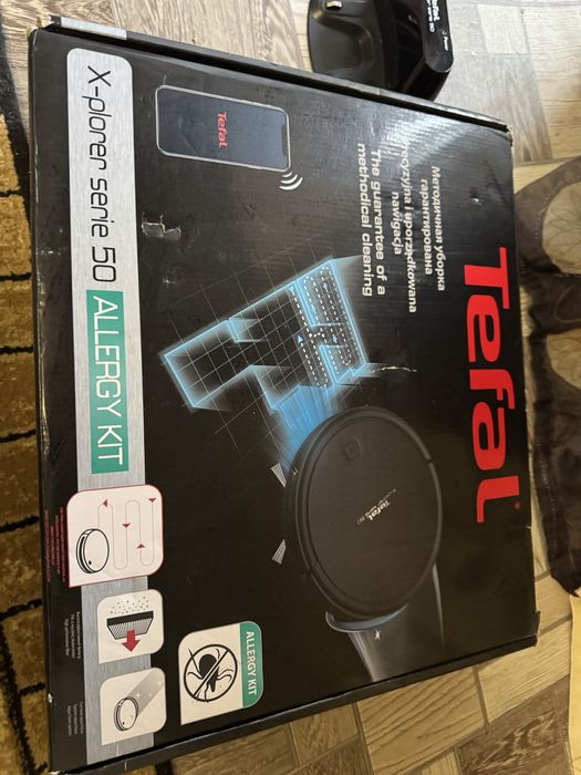 Робот пылесос новый!