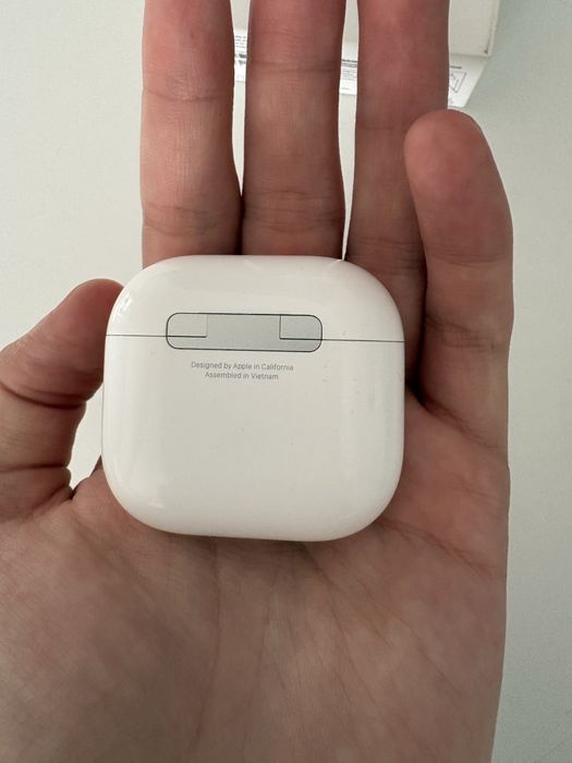 air pods 4(casca stanga+carcasa)