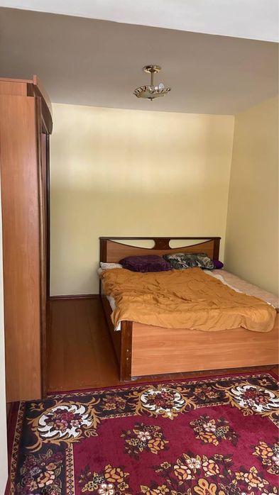 Навоий шахридан 2 хонали квартира сотилади срочно