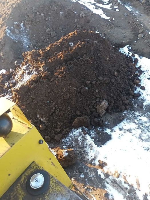 Pamant vegetal, compost pentru sere/solare, balst, nisip.