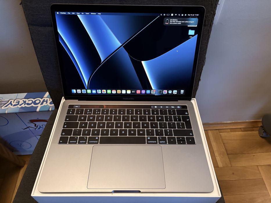 Macbook Pro 13 inch 2019