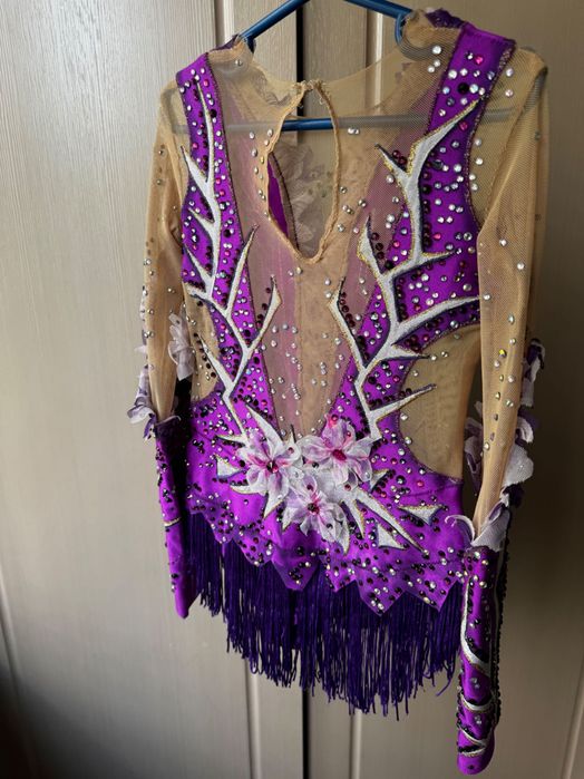 Костюм гимнастический