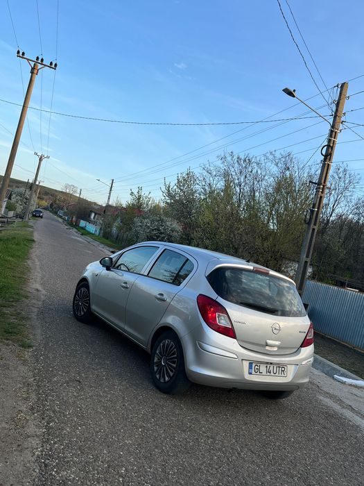 Vand sau schimb cu diferenta din partea mea