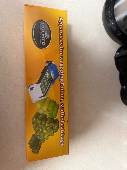 Чисто Нова Машинка за навиване на Сарми, Суши и всякакви завити гъдели