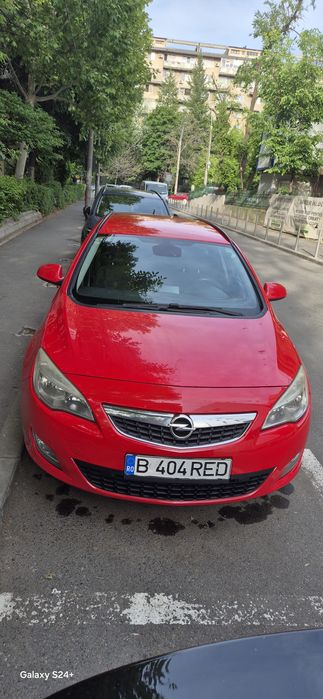 OPEL Astra 2012 — imagine 1