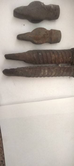 Продам срочно,молотки Зубила