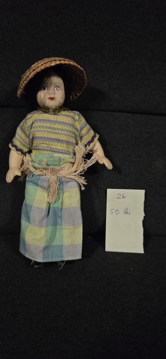 Păpuși cu cap din portelan