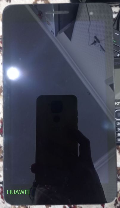 Huawei. Ишлиди. Р