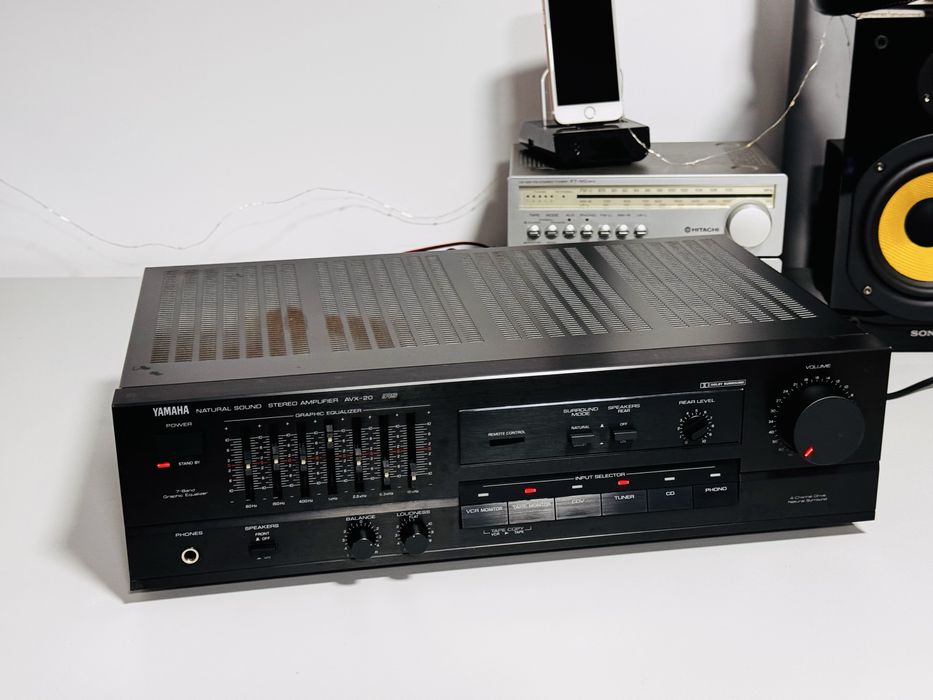 Amplificator cu egalizator 7 benzi YAMAHA AVX-20,dolby,Japan,100W/cana