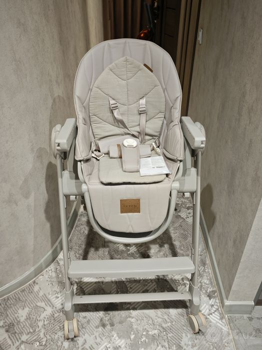 Стул для кормления HAPPY BABY BERNY LUX