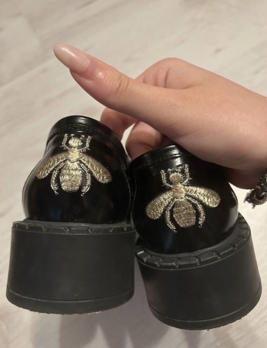 gucci black leather loafers