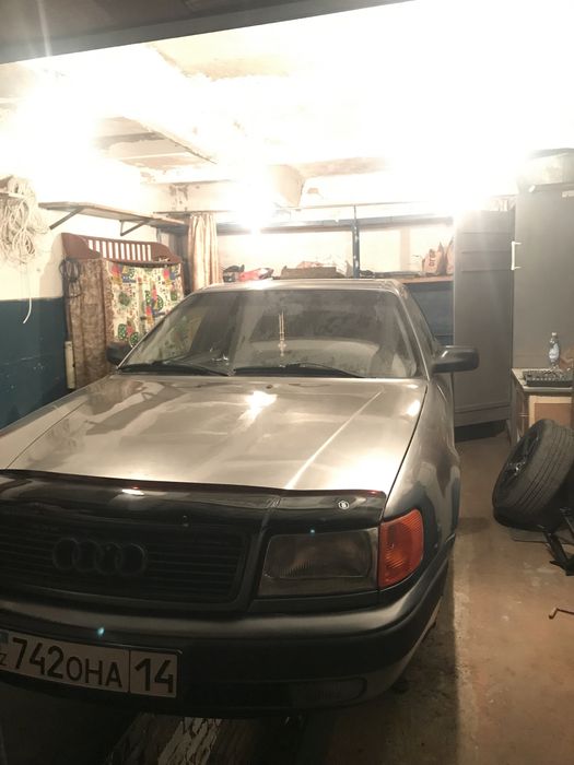 Продам ауди 100с4 2.0