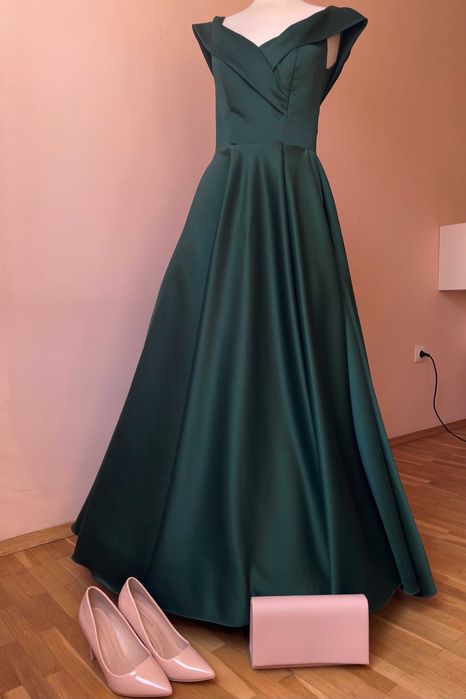 Бутикова бална рокля с опция за прибавяне на чанта