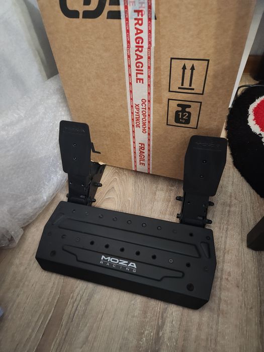 Продам руль Moza R5