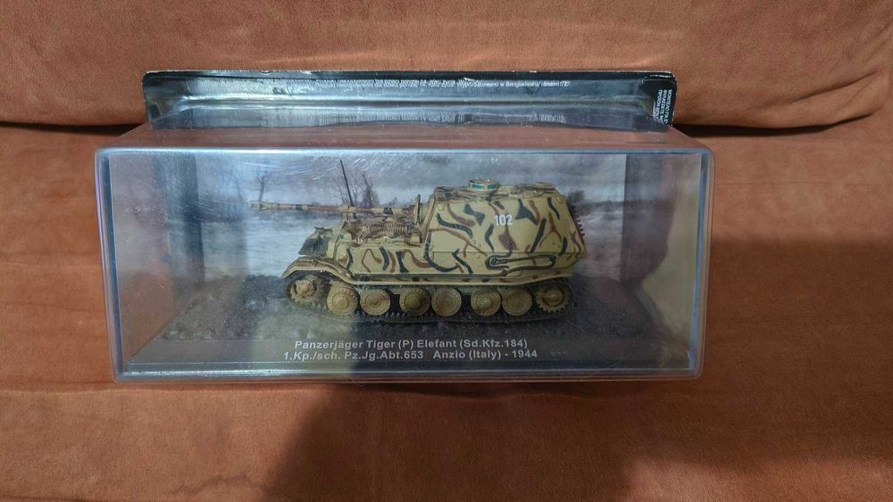 Танк Panzerjäger Tiger 1944
