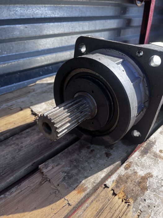 Продам Гидромотор