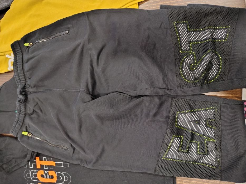 4 блузи и долнище с цип черно