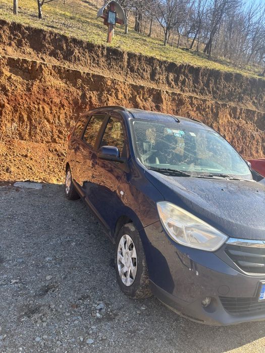 Vând Dacia Lodgy