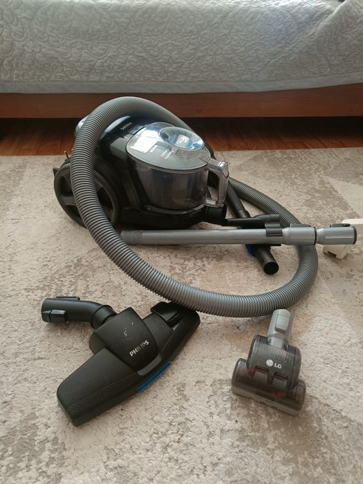 Пылесос Philips PowerPro Compact