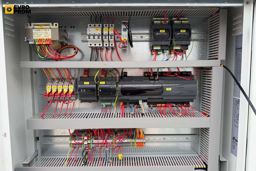 Chiller/Pompă de căldură răcit cu apă CLIMAVENETA – 55.9 kW/62.8 kW | chiller 50 kw pret | Outlet