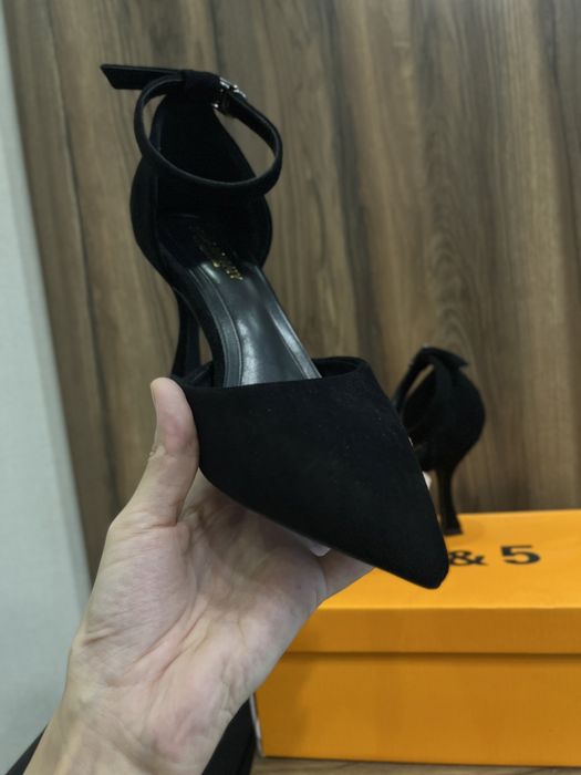 Продам туфли босоножки