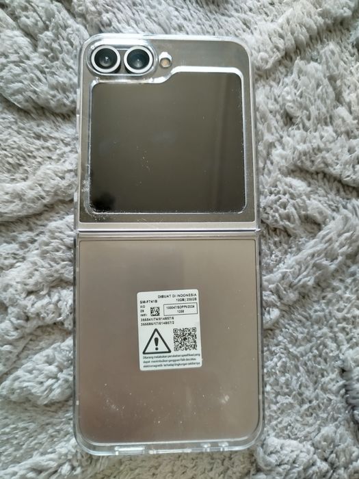 Продам телефон сотовый Flipp 6