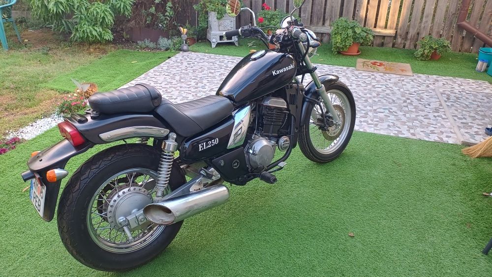 vând Kawasaki eliminator 250