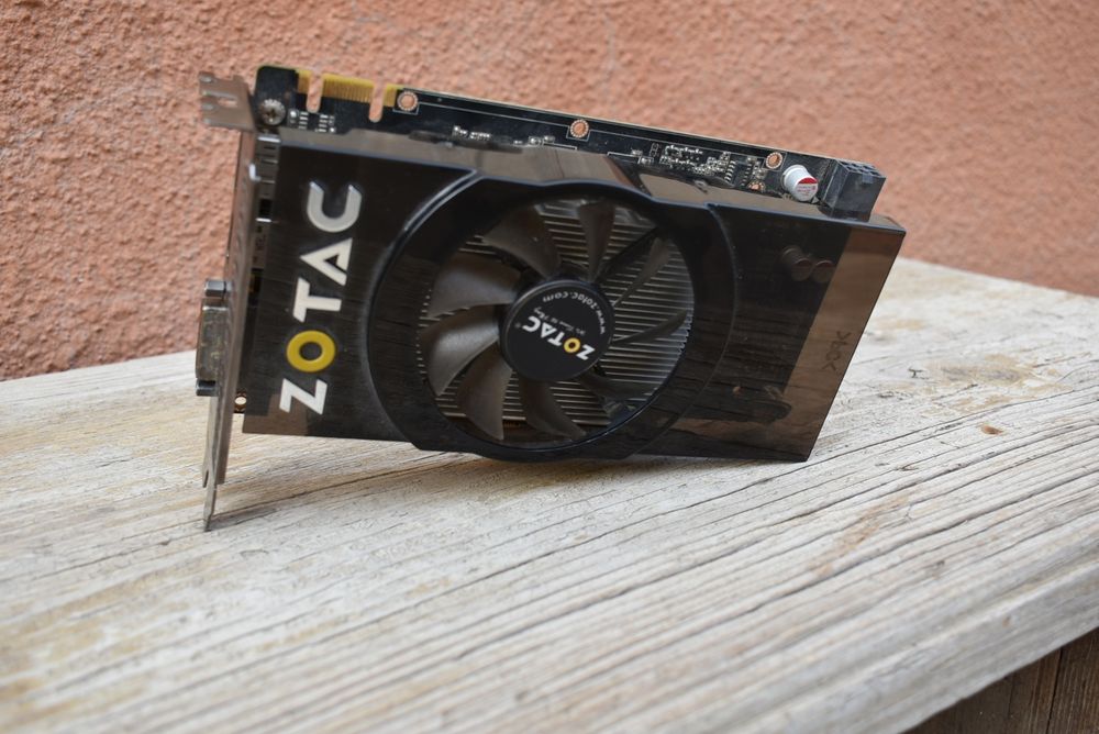 GTX видеокарта ZOTAC