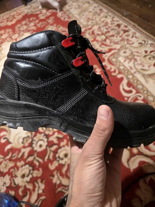 Чисто нови кобинки носени веднъж