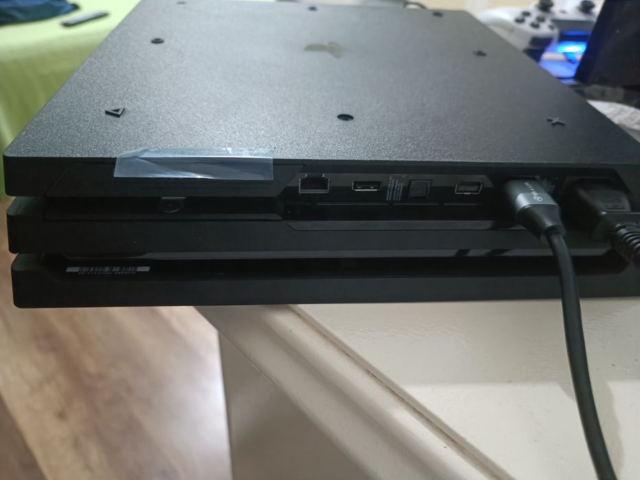 PlayStation 4 Pro modat