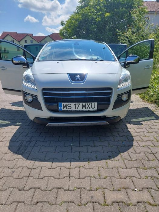 Peugeot 3008 Hybrid4