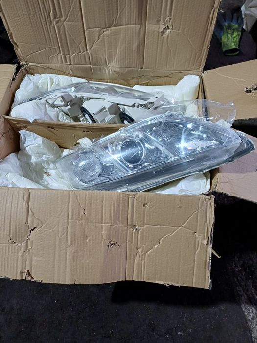 Продам фары новые