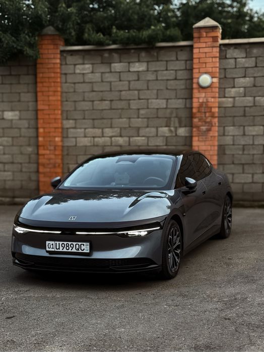 Zeekr 007| год 2024| 2 матор| 646 лошадей | 100 kw